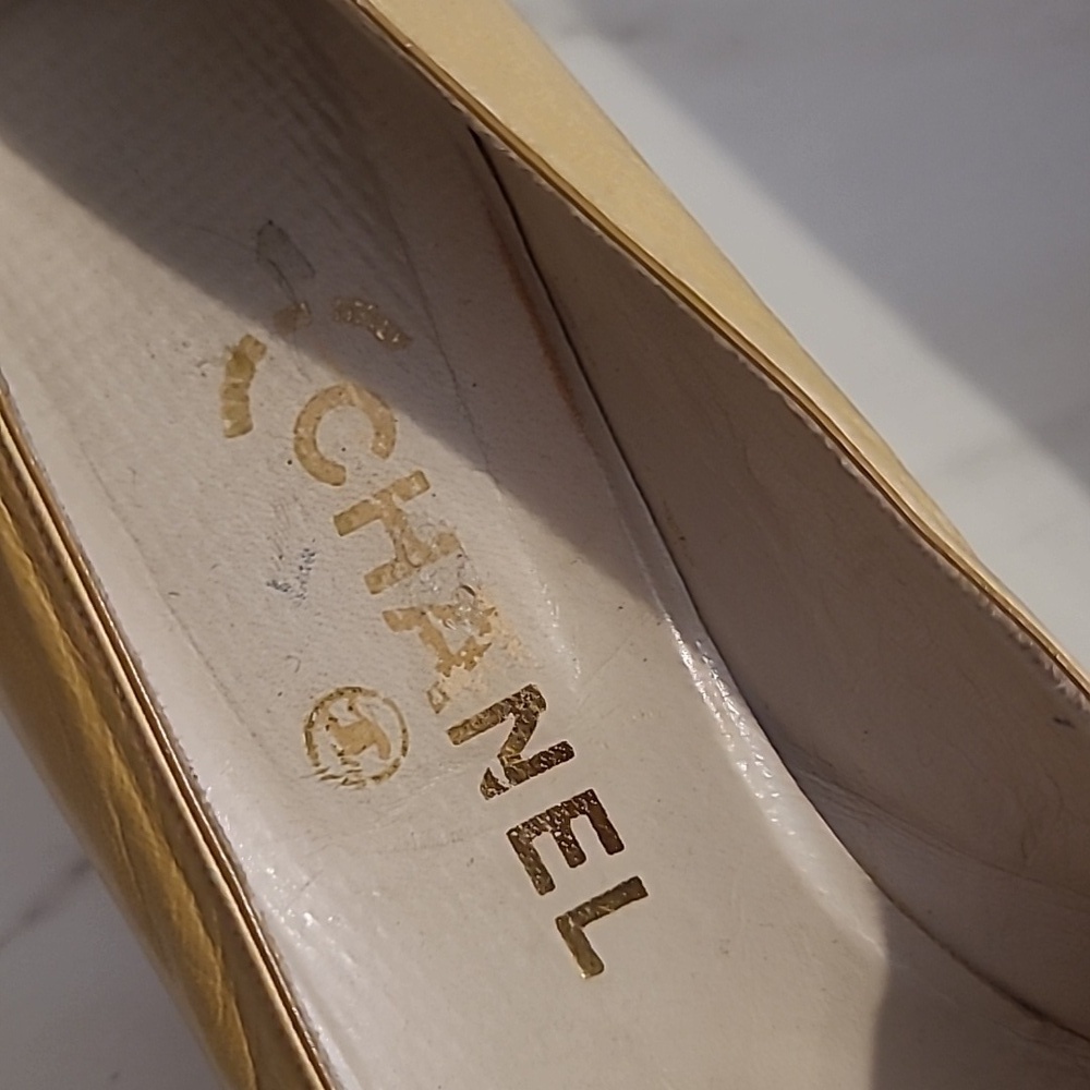 Chanel Vintage 1980's Golden Yellow Leather Pointed Toe Pumps Heels Wmn 6 - Picture 2 of 16